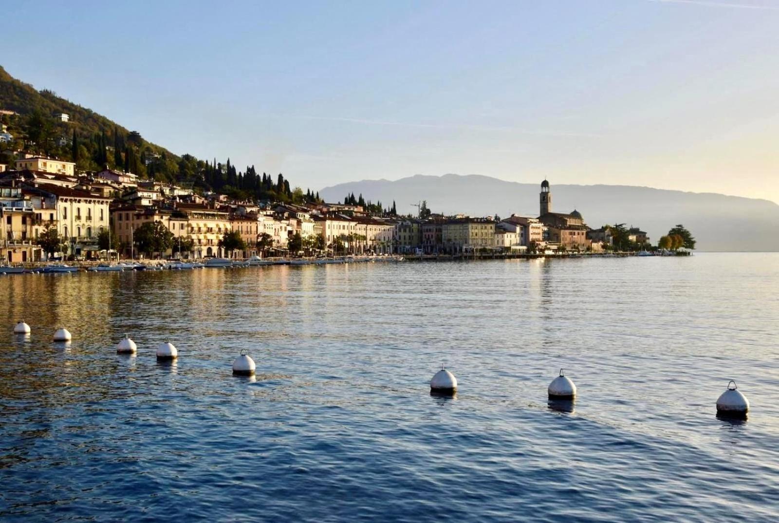 Villa Donne del Lago Vittoria Salò Esterno foto