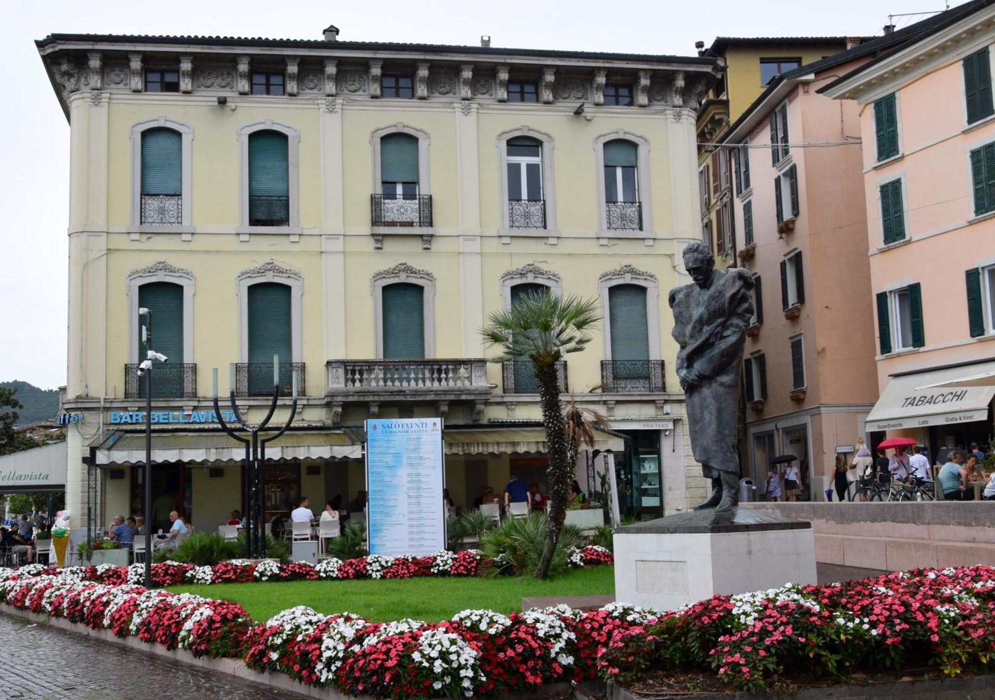 Villa Donne del Lago Vittoria Salò Esterno foto